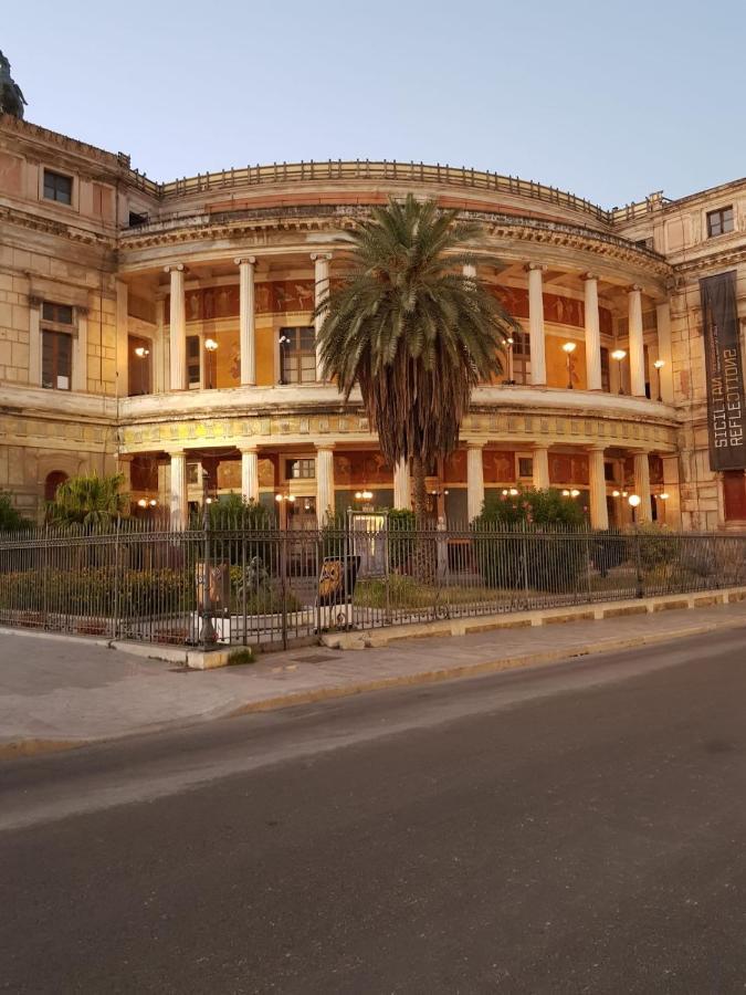 Ferienwohnung Casa Moneka Politeama Palermo Exterior foto